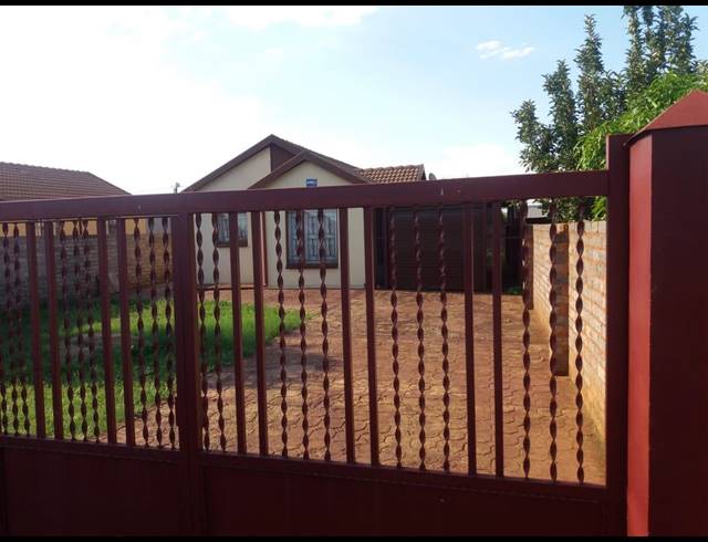 3 BEDROOM HOUSE SOLD IN SOSHANGUVE XX